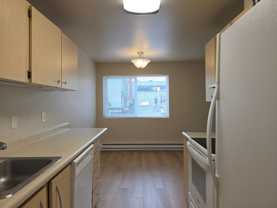 210 10th Ave E - Photo 1 of 1