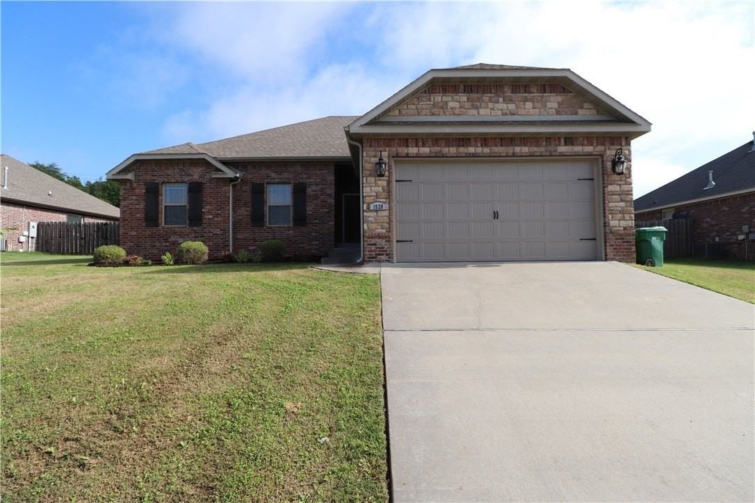 1520 Amber Way