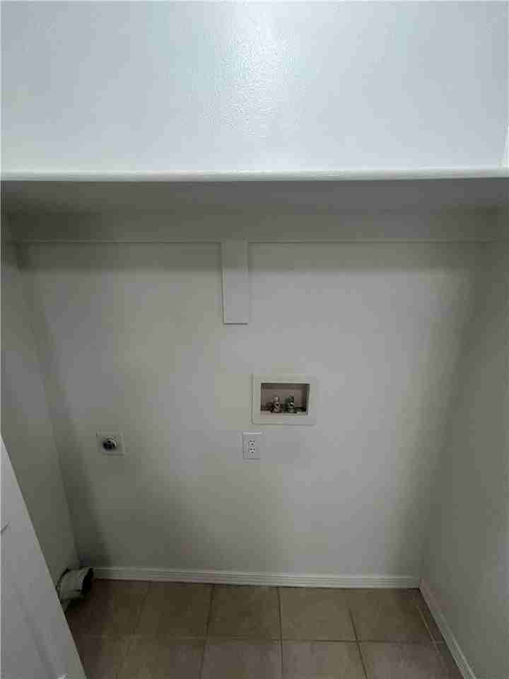 3404 Sw Landau Ct #2 - Photo 7 of 10