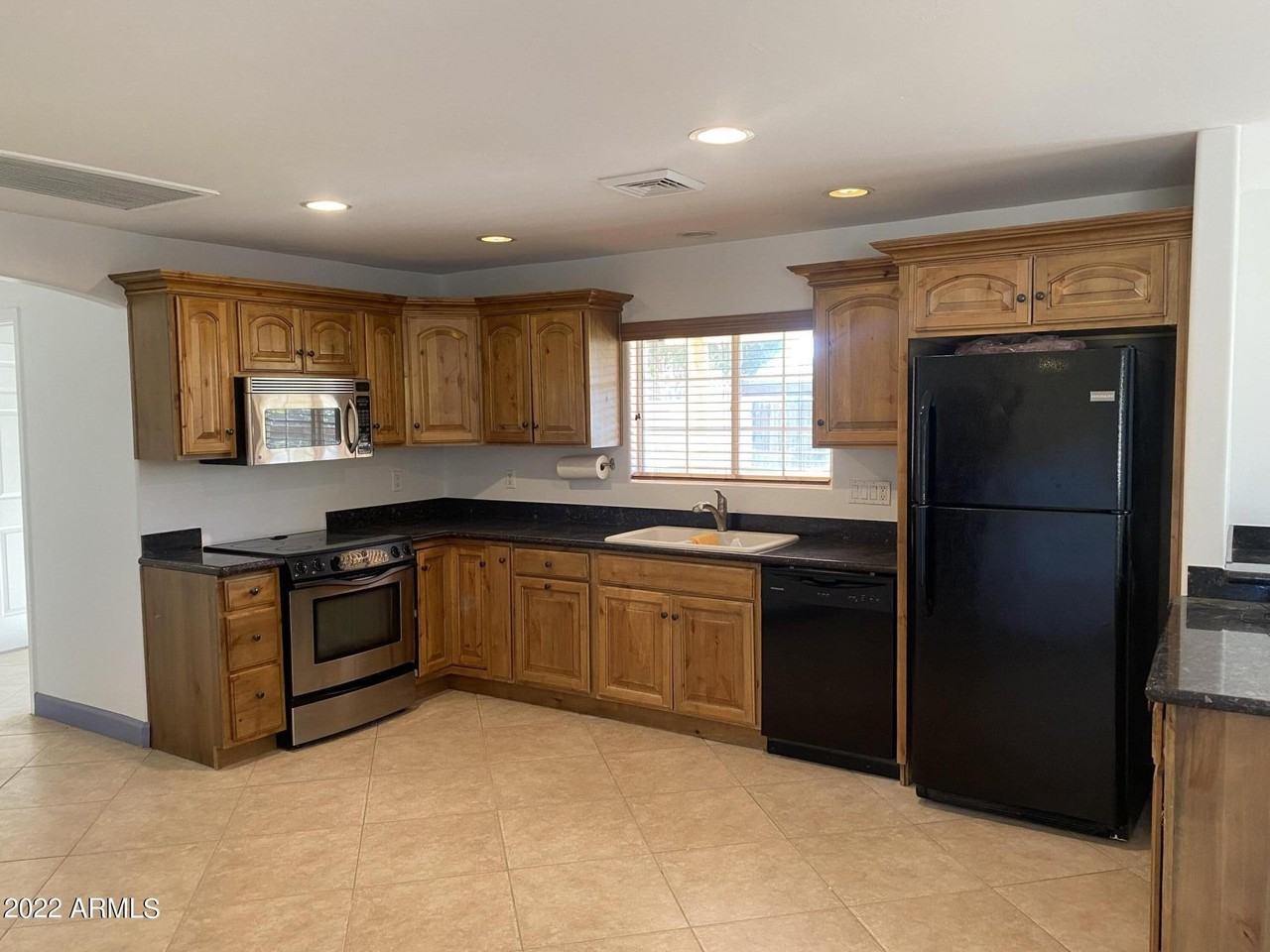 4341 E Vernon Ave - Photo 5 of 19