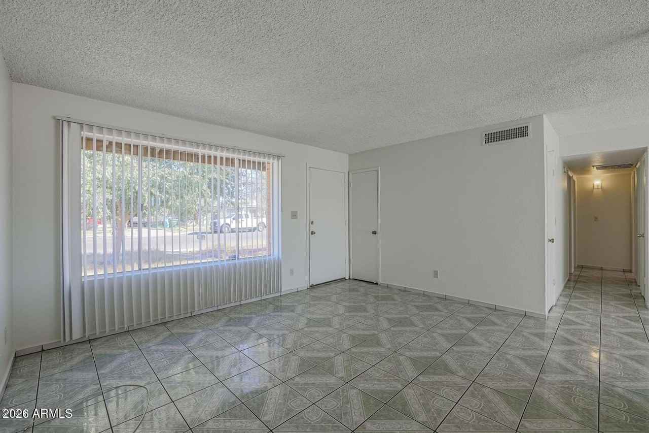 3020 N 87th Ave - Photo 3 of 19