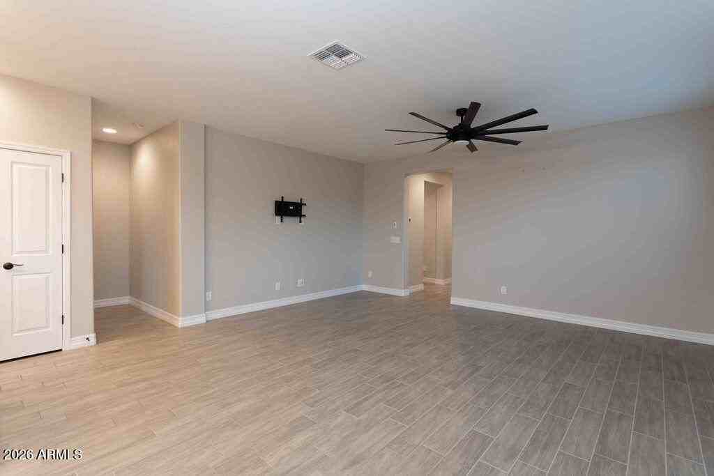14341 W Smoketree Dr - Photo 4 of 31