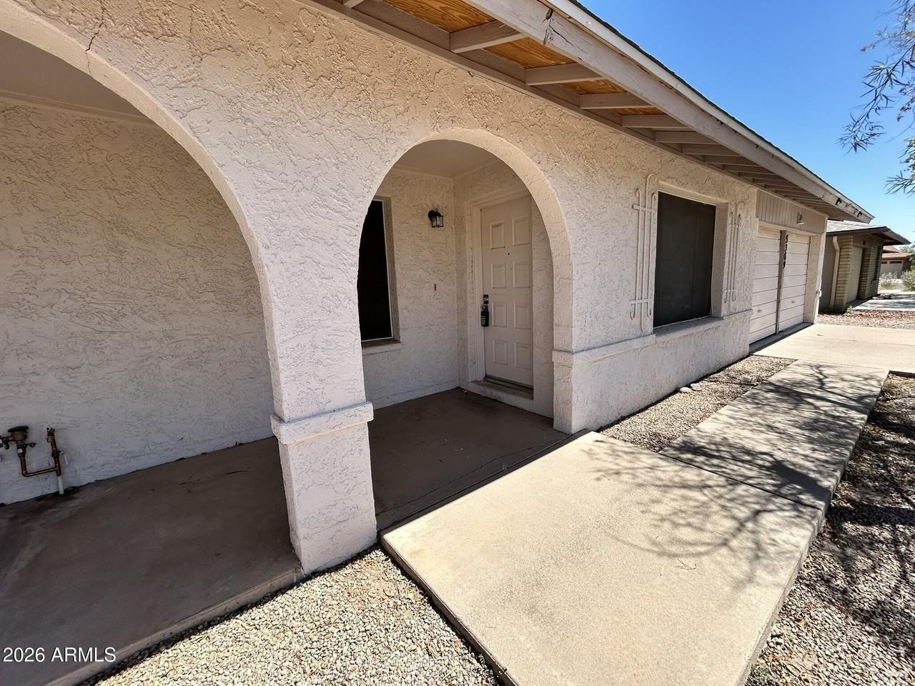 5309 S River Dr - Photo 3 of 32