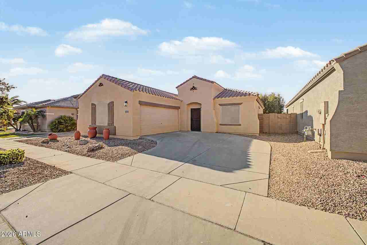 706 E Las Colinas Pl - Photo 2 of 27
