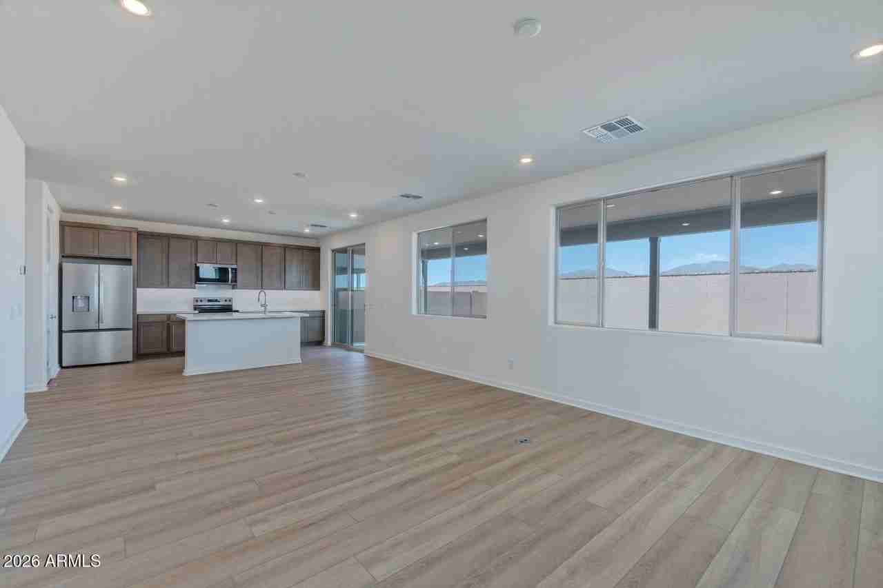 11586 N Fredericksburg St - Photo 6 of 31