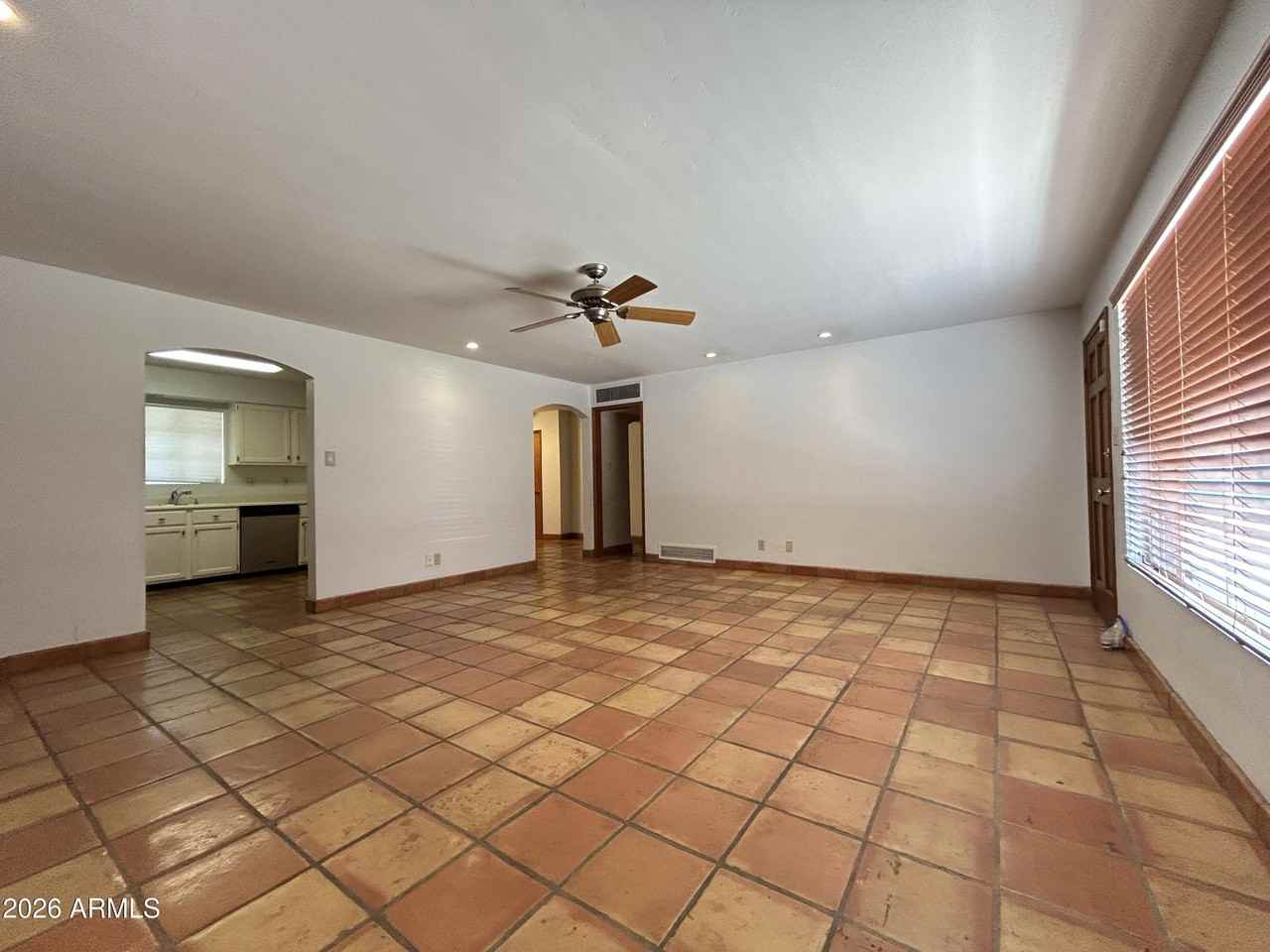 3122 E Montecito Ave - Photo 4 of 27