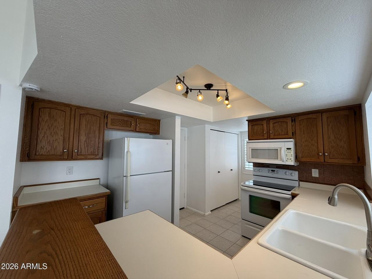 3310 E Clark Rd - Photo 7 of 29
