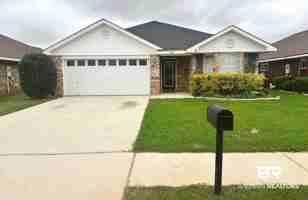 featured image of 2700 Hampton Park Cir