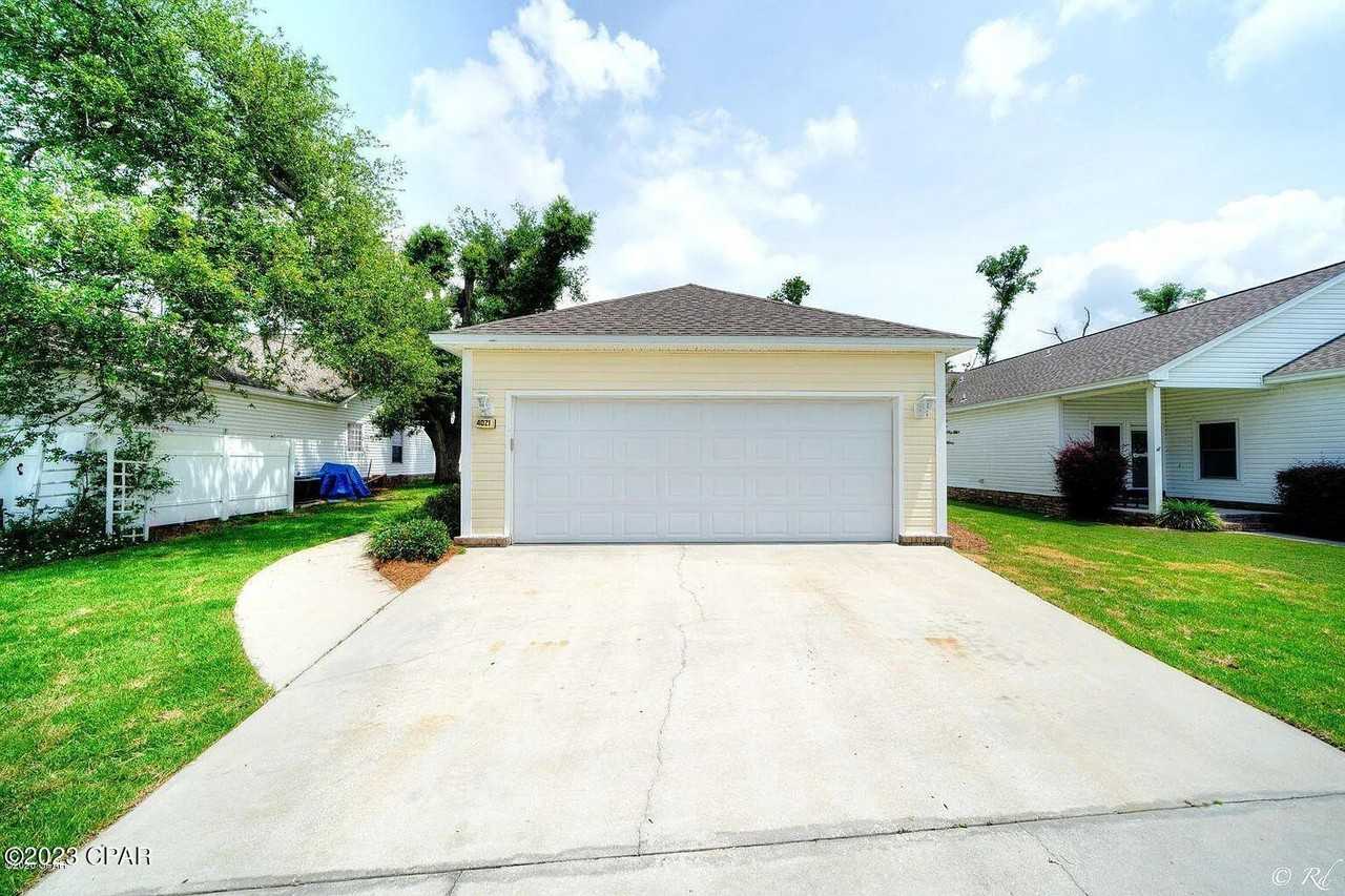 4021 Oak Forest Dr - Photo 2 of 28