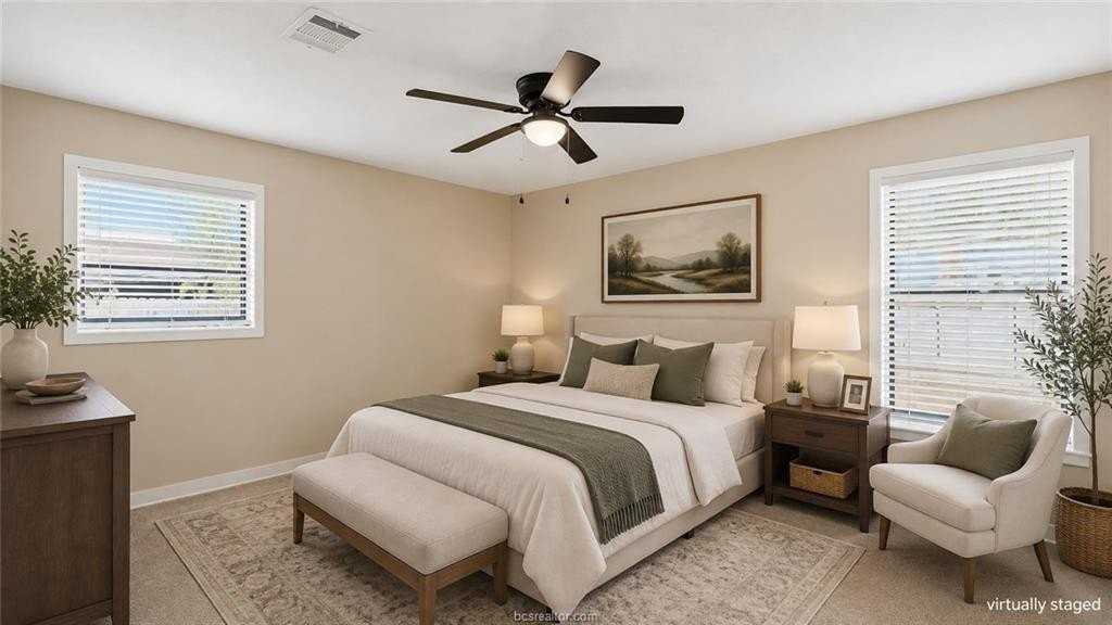 1404 Esther Blvd - Photo 5 of 26