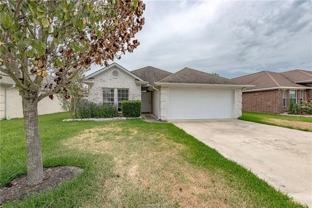 906 Gardenia St - Photo 1 of 1