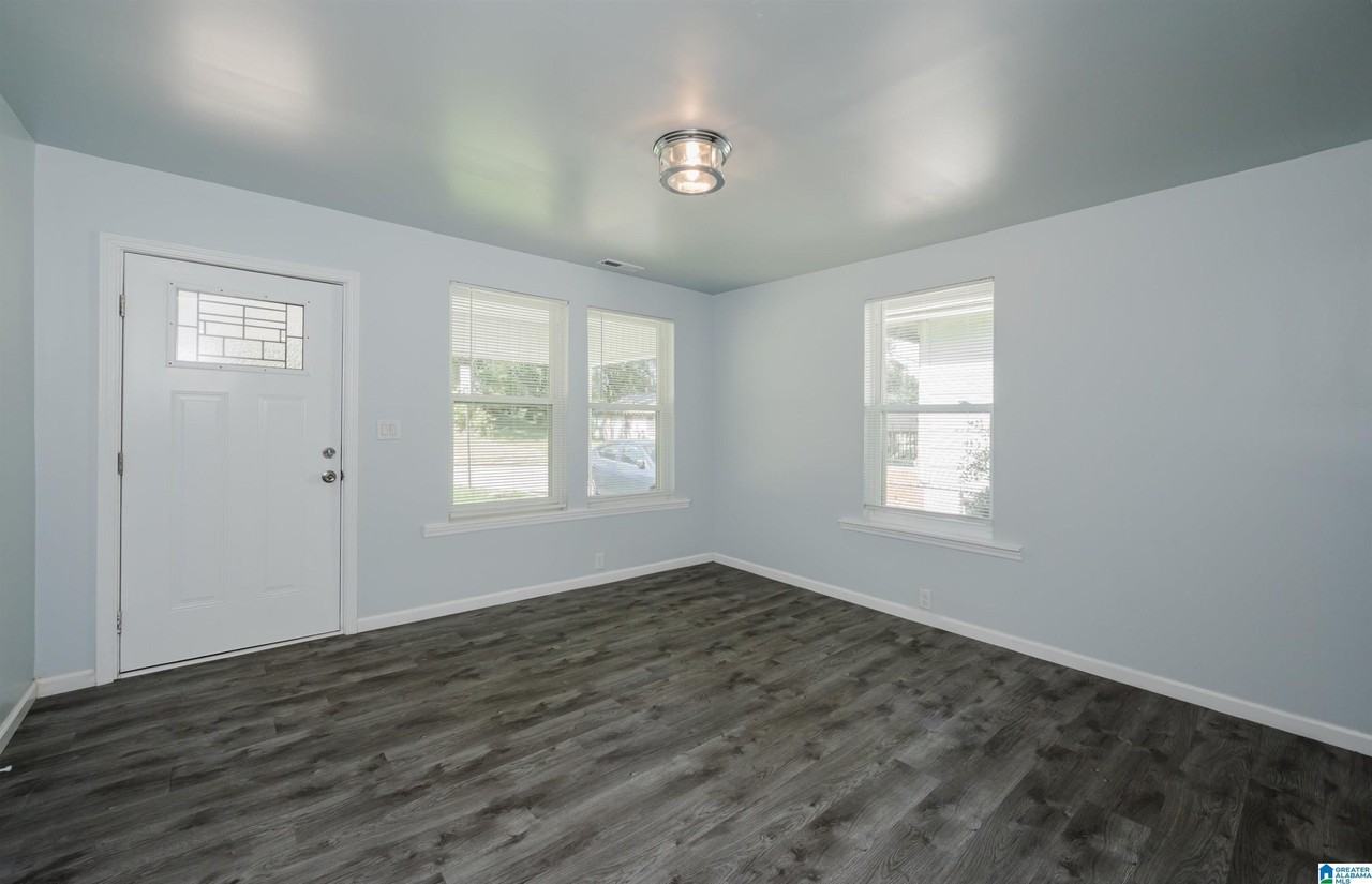 1839 1st St S - Photo 2 of 11