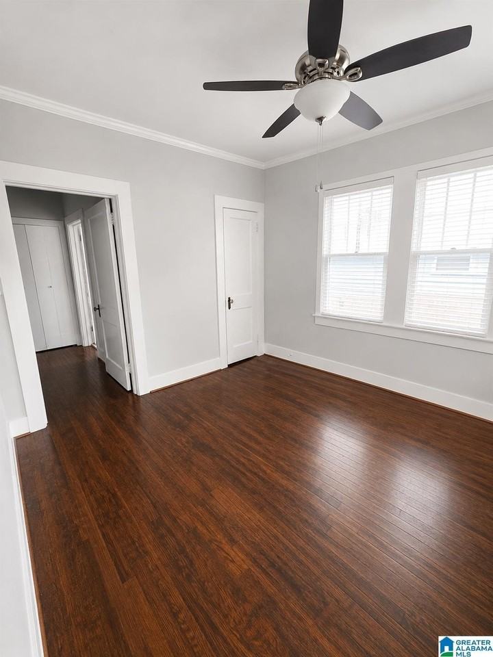 425 Owen Ave - Photo 4 of 7