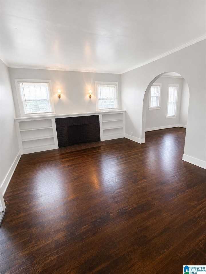 425 Owen Ave - Photo 5 of 7