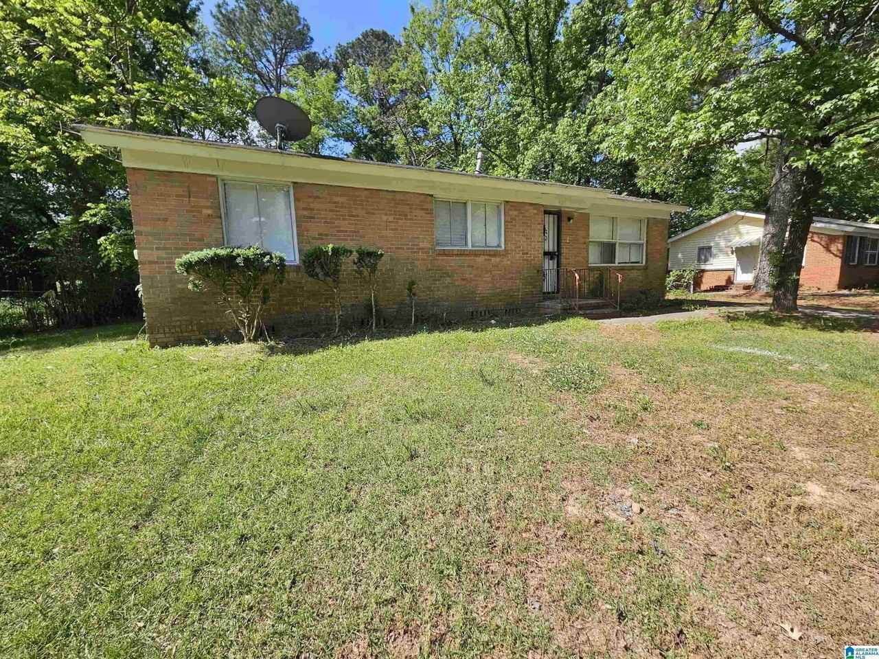 433 Wedgeworth Rd - Photo 2 of 12