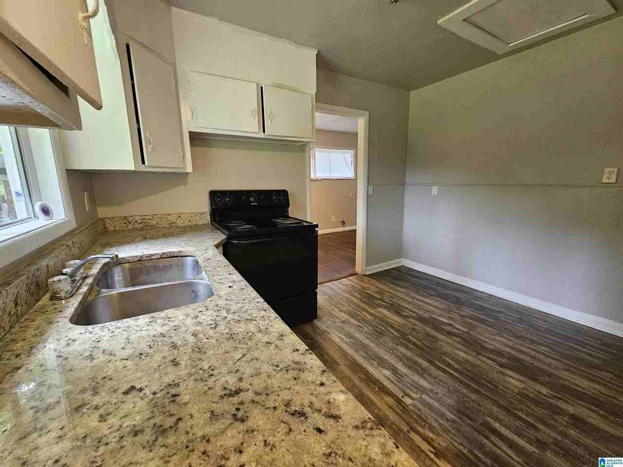 433 Wedgeworth Rd - Photo 5 of 12
