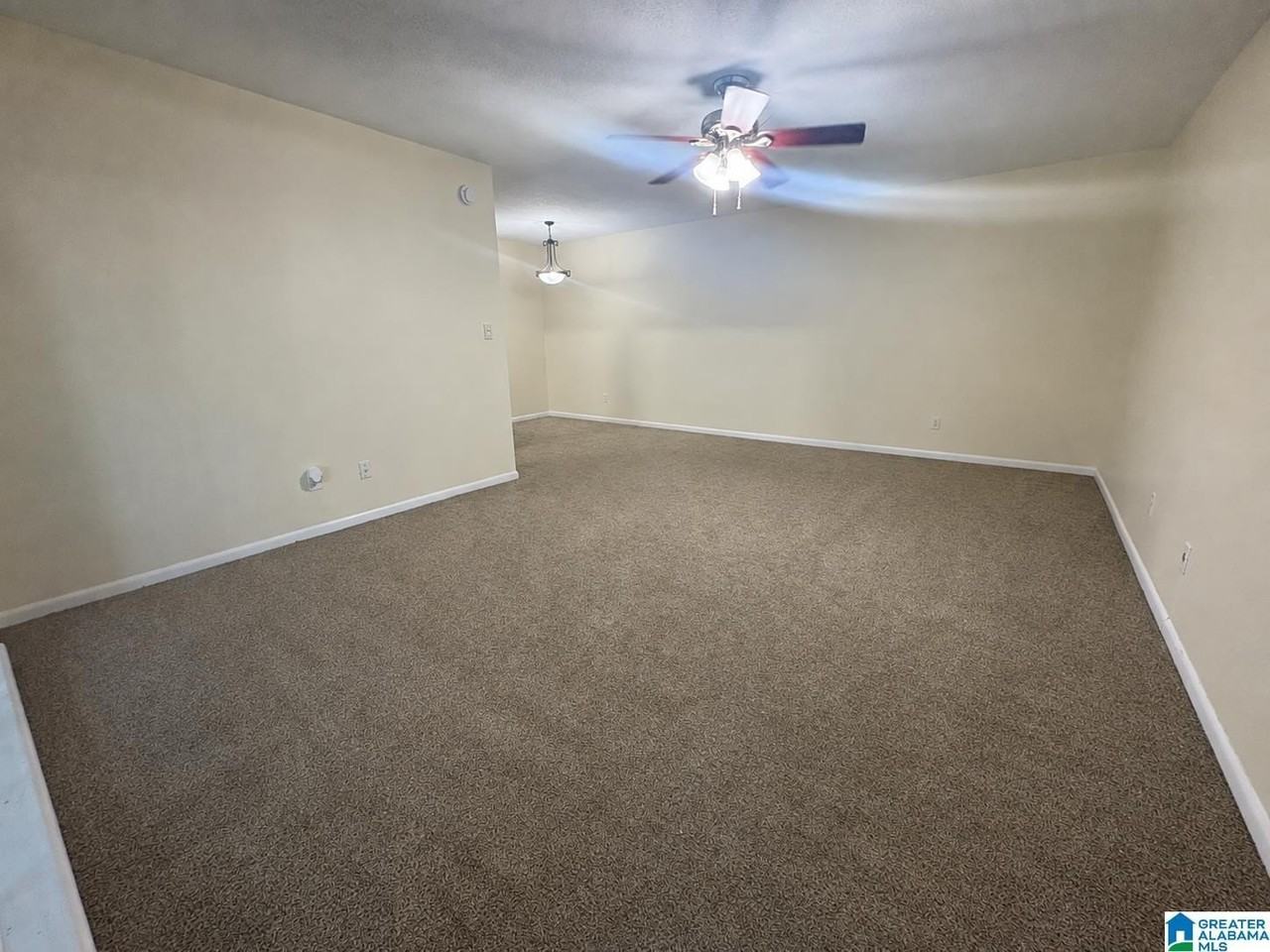 3101 Lorna Rd #422 - Photo 3 of 12