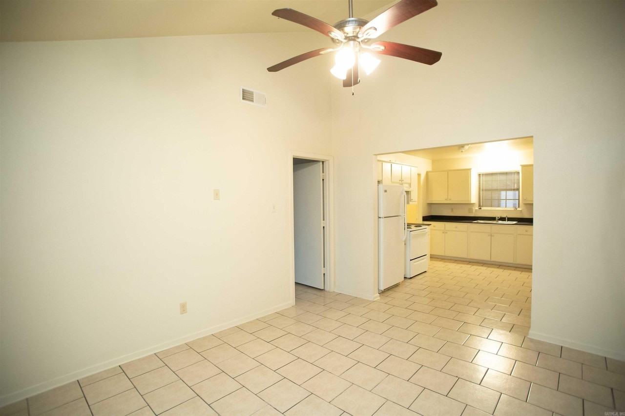 2109 Batesville Pike #A - Photo 4 of 13