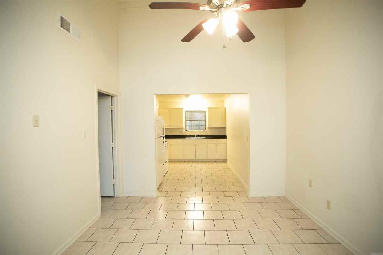 2109 Batesville Pike #A - Photo 5 of 13