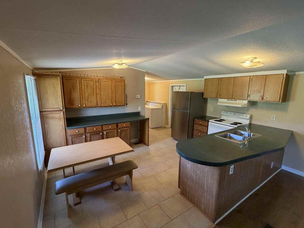 4915 Sweetens Cove Rd - Photo 5 of 24