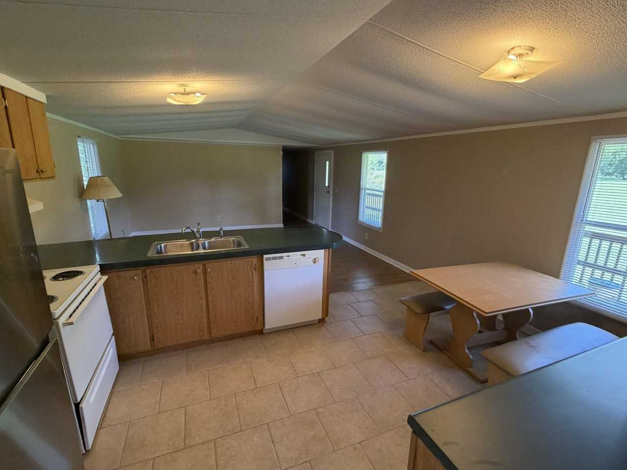 4915 Sweetens Cove Rd - Photo 6 of 24