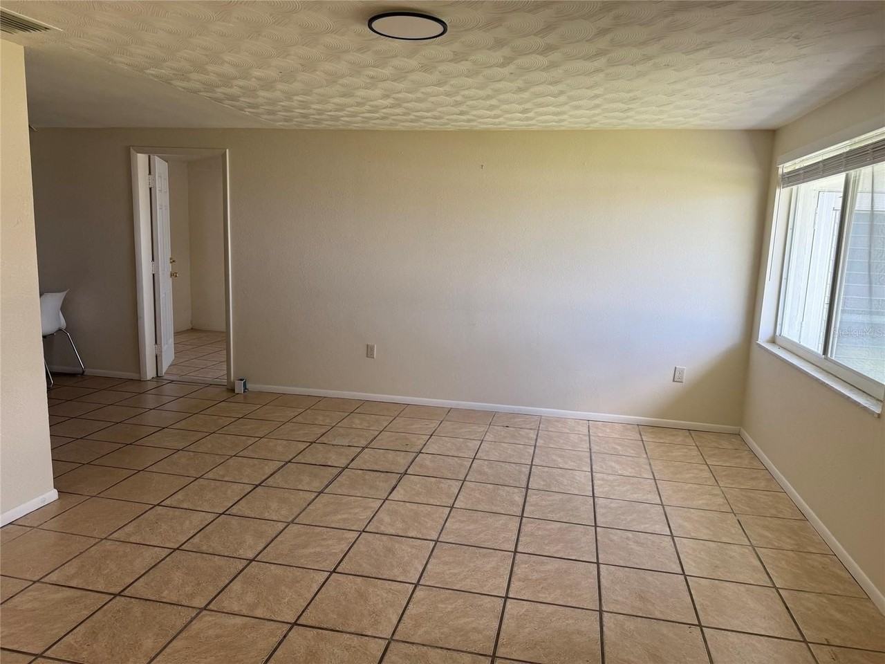 5405 Riverside Dr - Photo 2 of 12