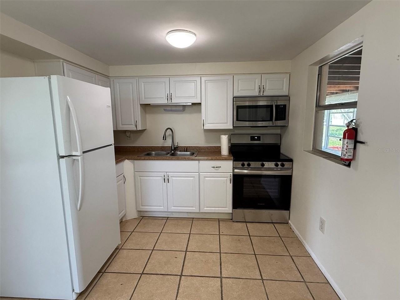 5405 Riverside Dr - Photo 3 of 12