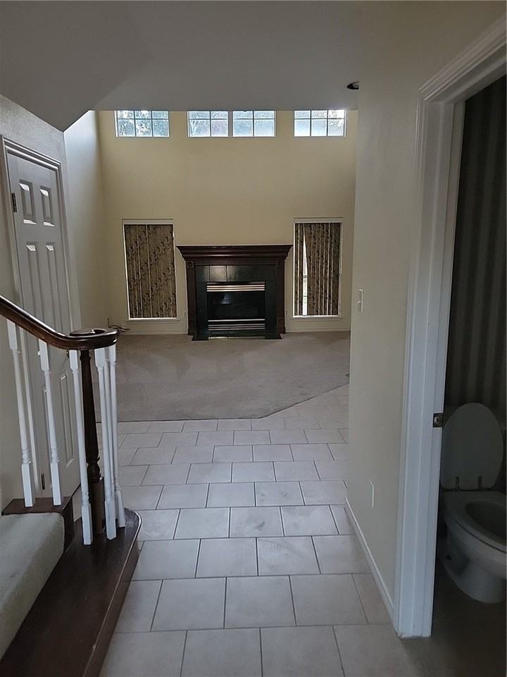 4530 Oso Pkwy - Photo 5 of 17