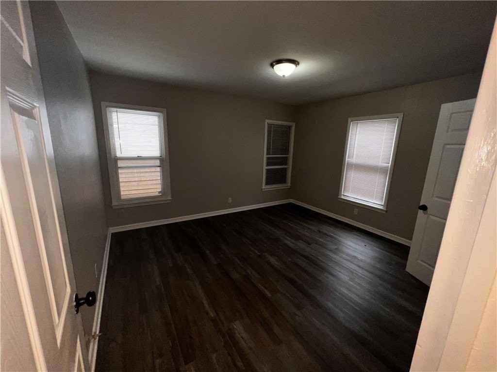 3301 Austin St - Photo 7 of 17