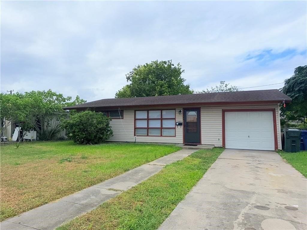 4725 Wynona Dr - Photo 3 of 31