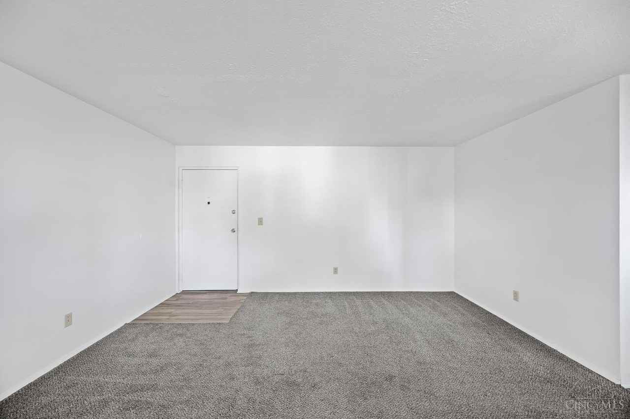 204 N East St #10 - Photo 2 of 20
