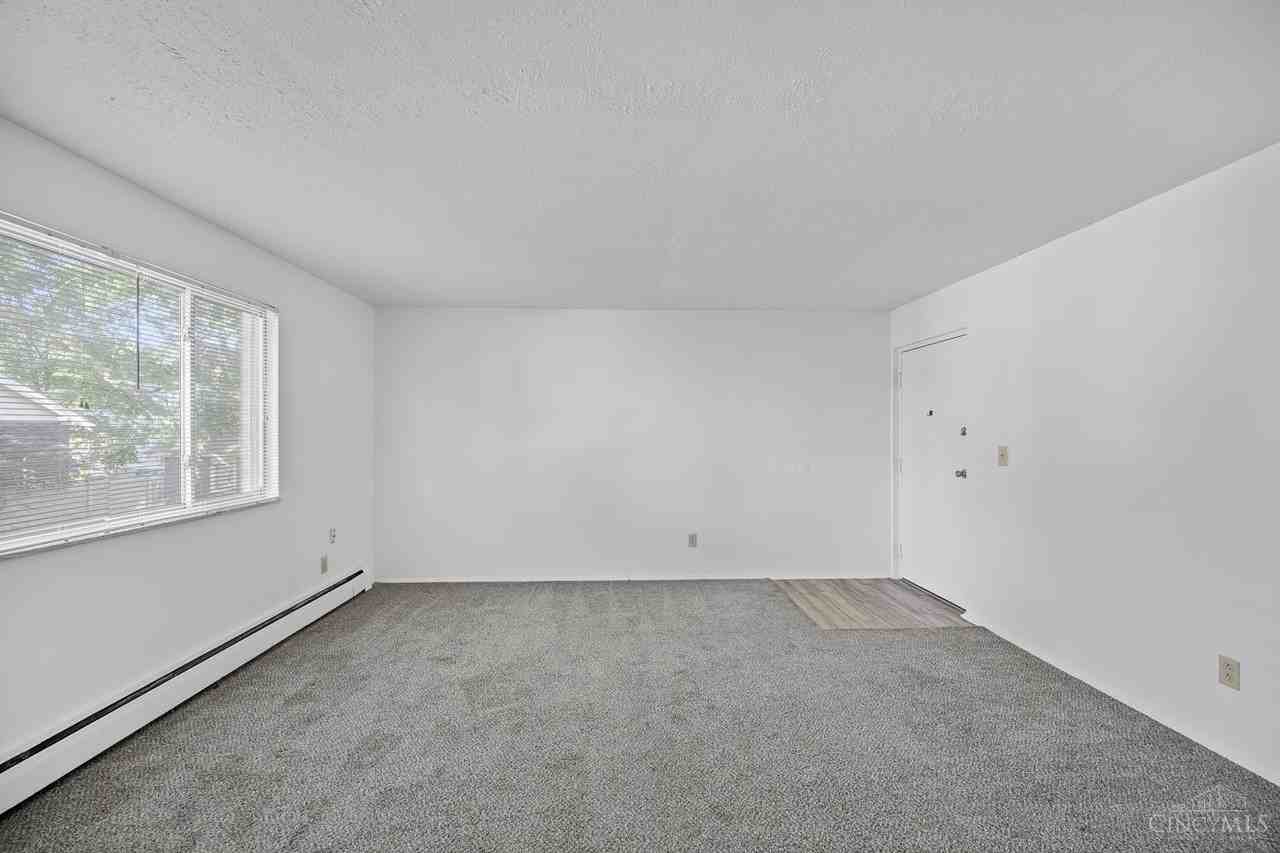 204 N East St #10 - Photo 4 of 20
