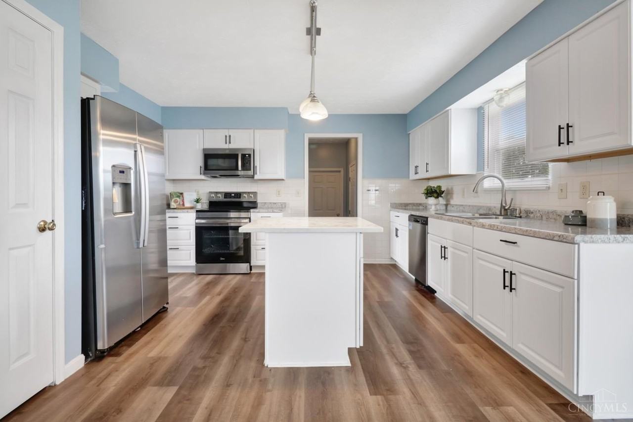 5664 Oakview Ter - Photo 2 of 26