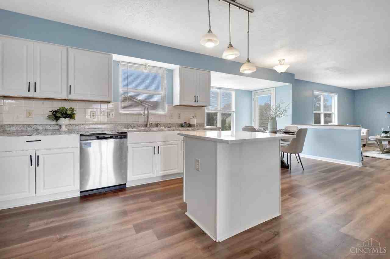 5664 Oakview Ter - Photo 3 of 26