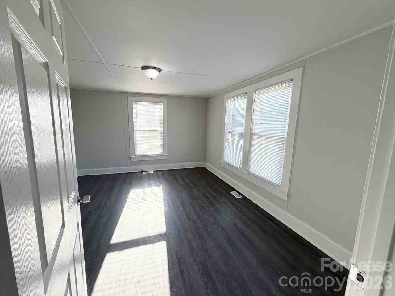 1750 Patterson St - Photo 6 of 14