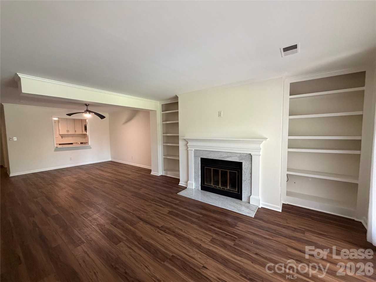 225 S Chase St - Photo 7 of 18