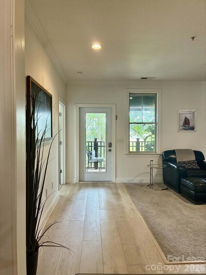 5551 Colonial Chatsworth Cir #116C - Photo 2 of 24