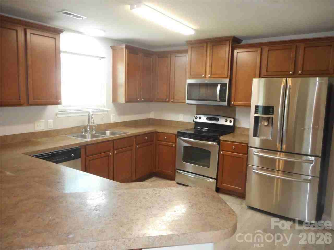 228 Gumtree Dr - Photo 5 of 26