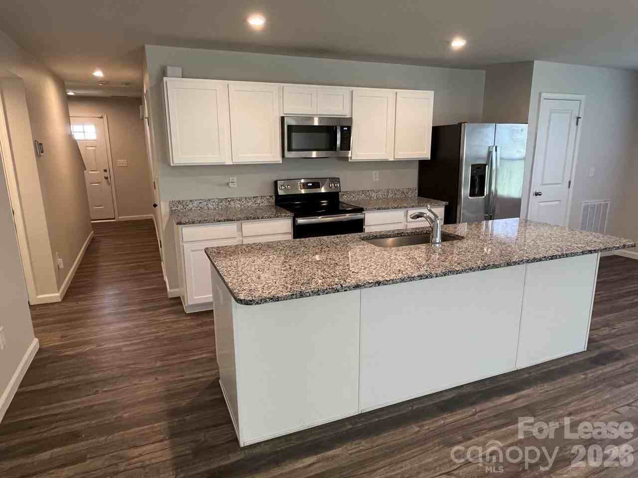 4320 Bowline Dr - Photo 7 of 32