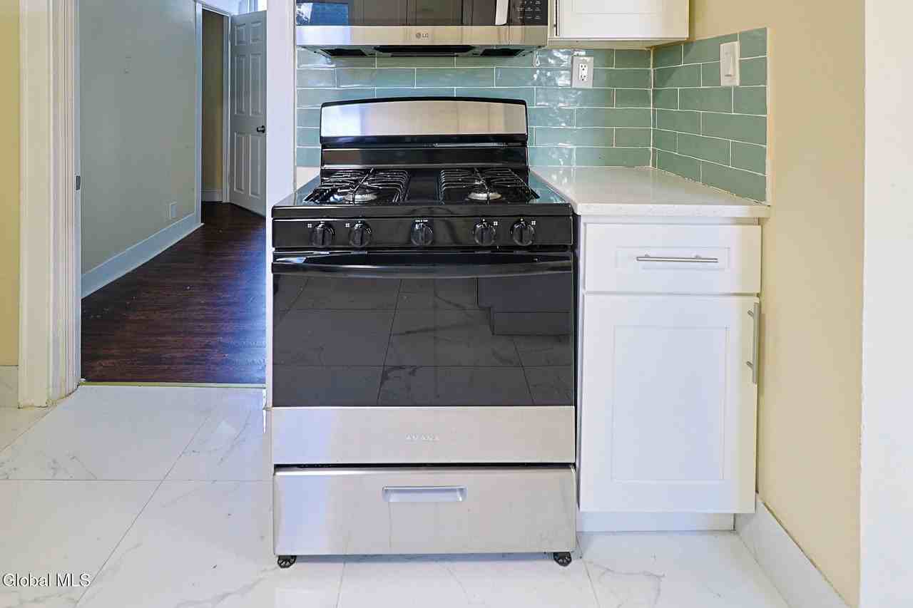 33 W Pine St #2 - Photo 4 of 24