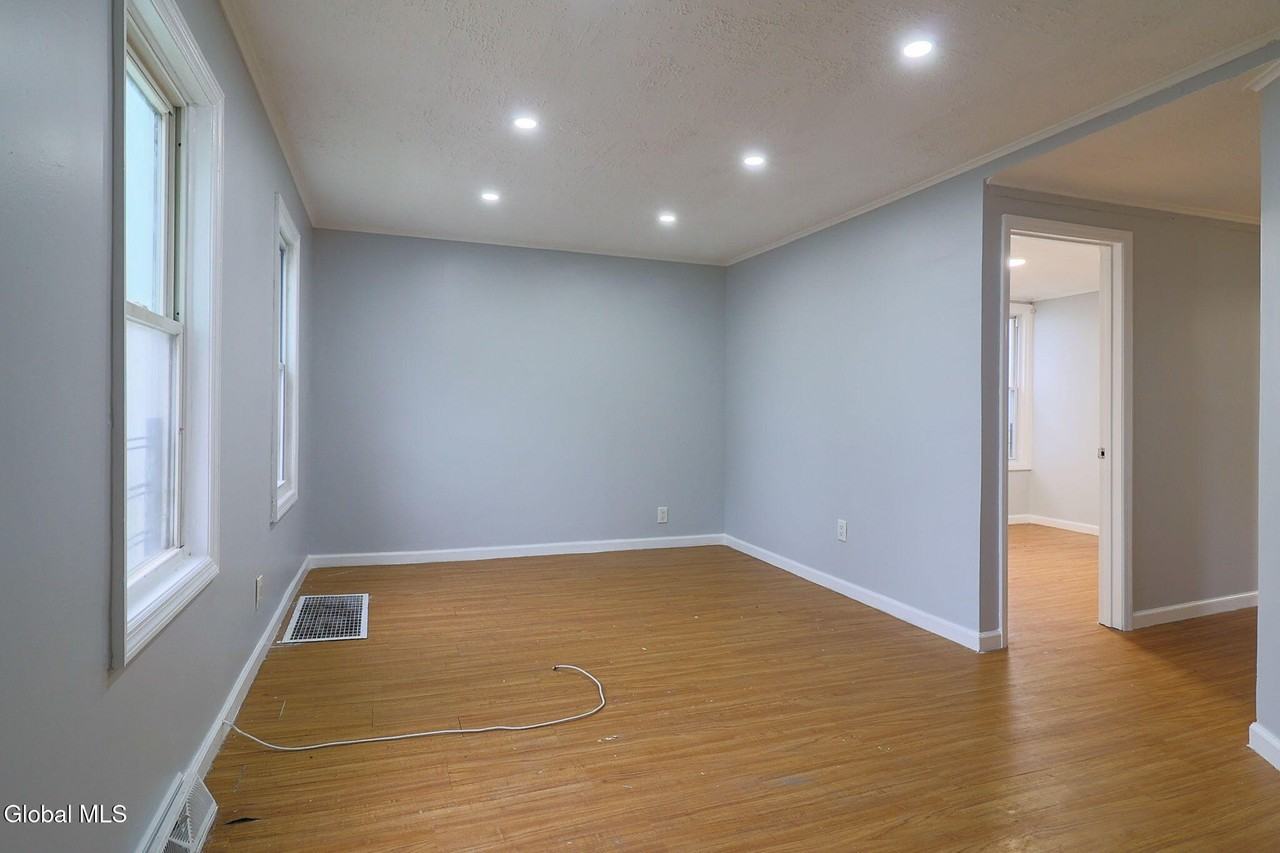111 Duane Ave #1 - Photo 2 of 18