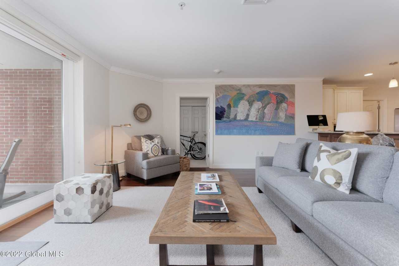 38 High Rock Ave #5C - Photo 2 of 24