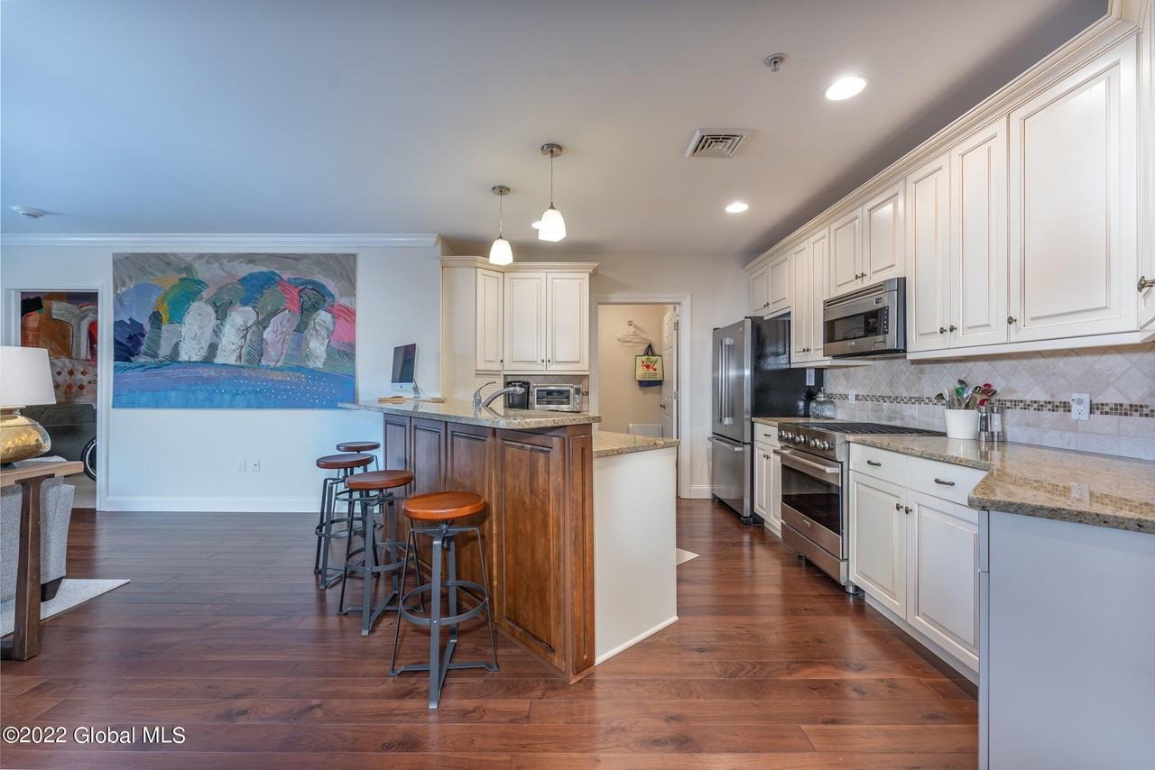 38 High Rock Ave #5C - Photo 3 of 24