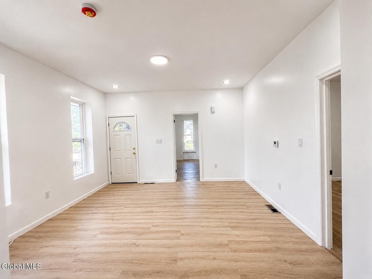 13 Kimball St - Photo 2 of 13