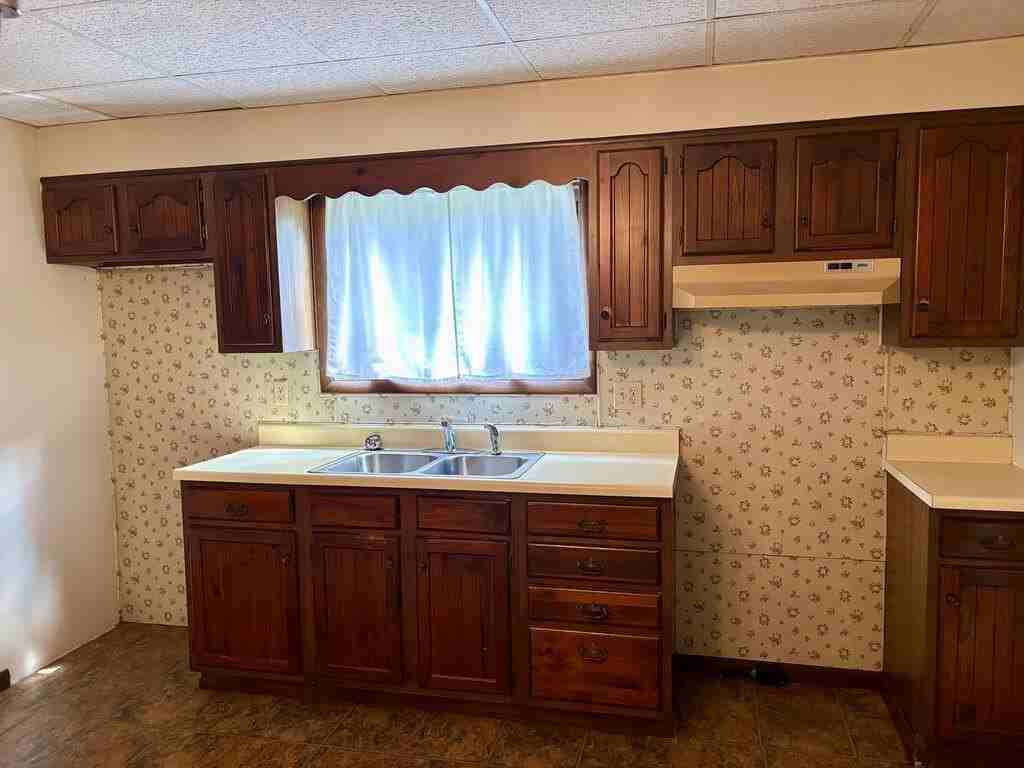 333 Bridge St #1 - Photo 5 of 12