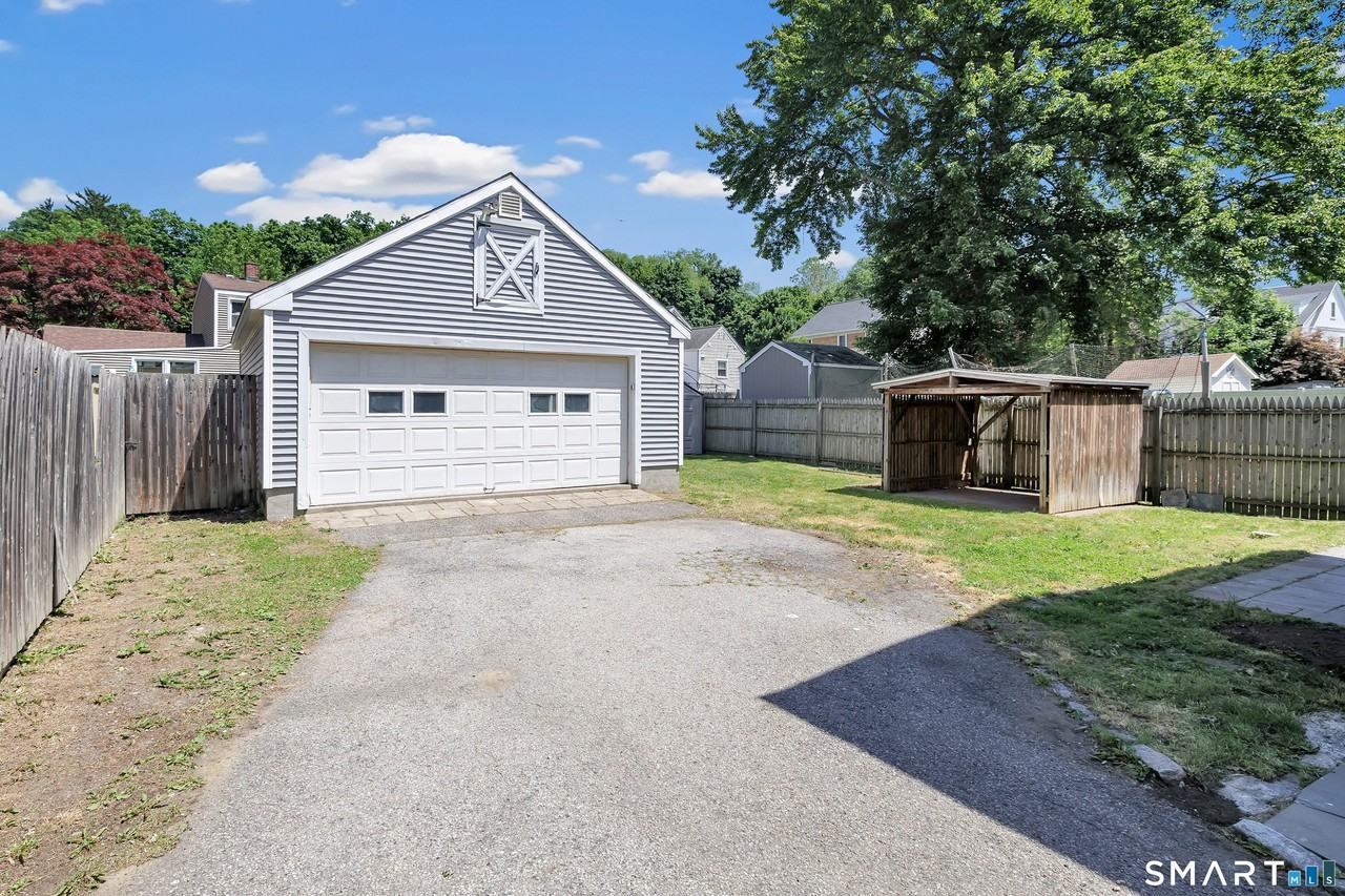 41 Frisbie St - Photo 2 of 23
