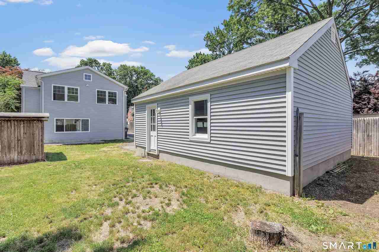 41 Frisbie St - Photo 3 of 23
