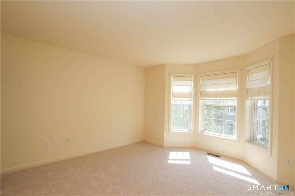 904 Sienna Dr #904 - Photo 7 of 12