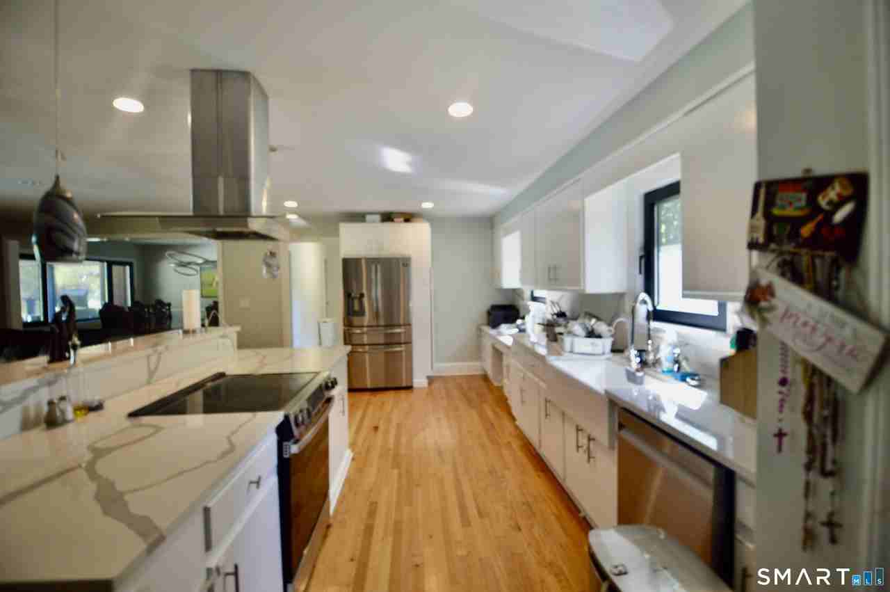 68 Parry Rd - Photo 6 of 22