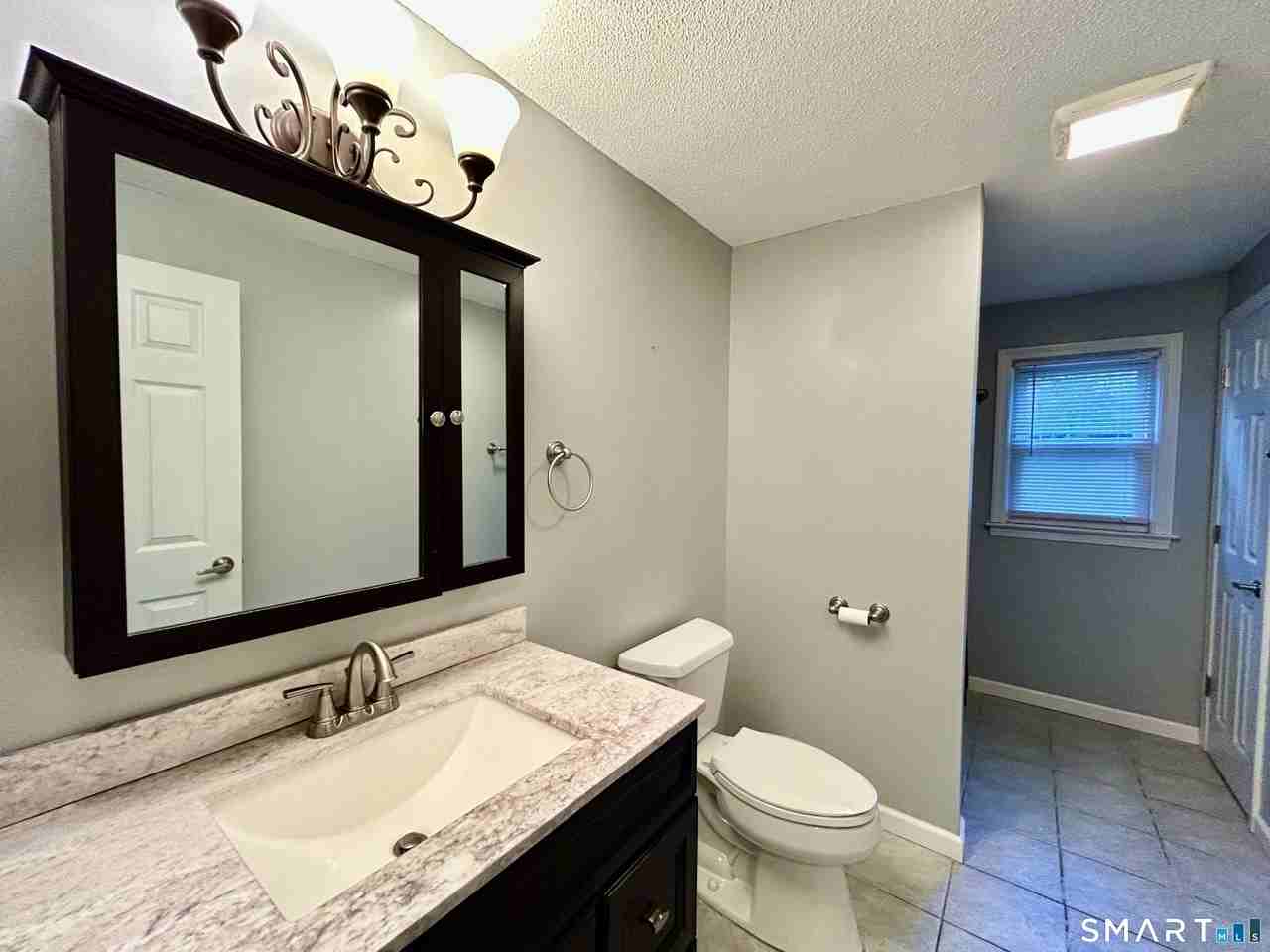 489 Greenwoods Rd - Photo 5 of 12